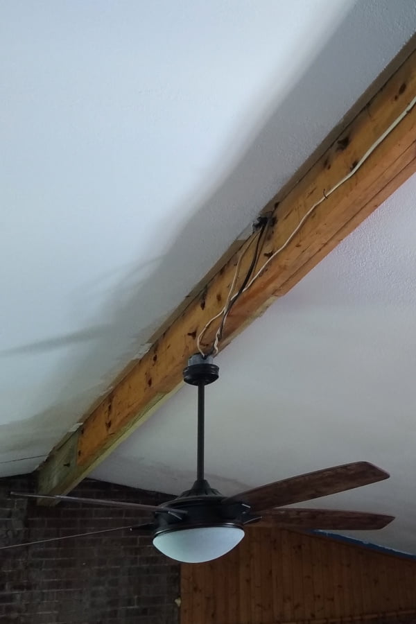 Living room roof ridge beam