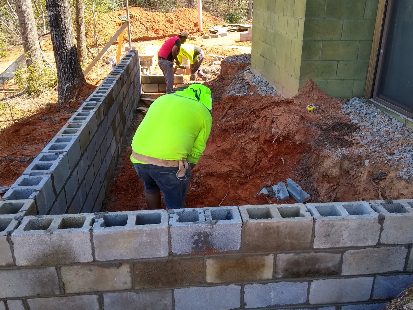Patio retaining wall in work