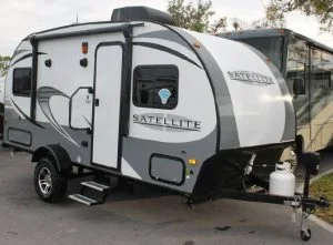 Starcraft Satellite 16KS Travel Trailer