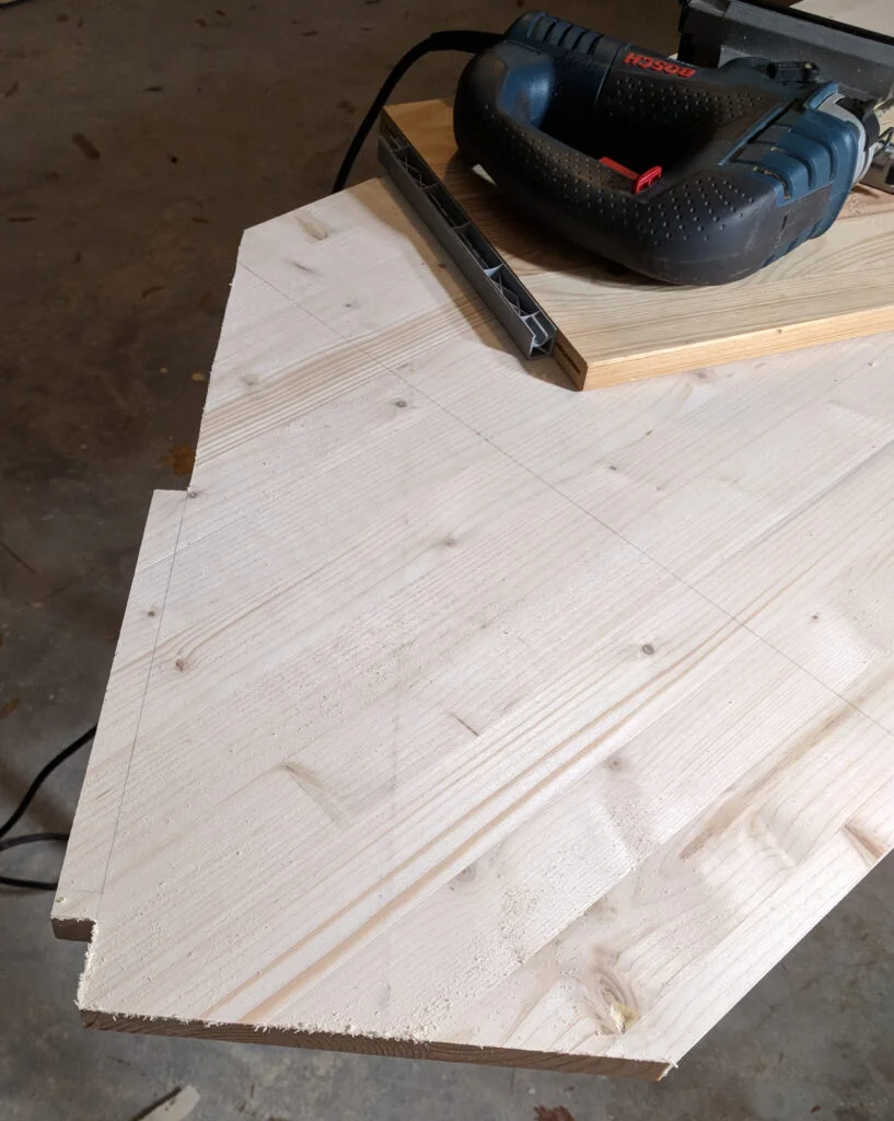 Desktop front shelf IVAR leg notches